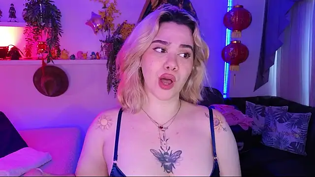 albaismynameX online show from March 21, 12:20 pm