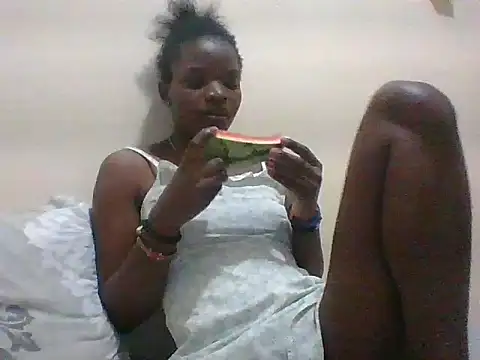 Snapshot of hotgal1112 chatting on September 17, 7:49 pm hotgal1112 online show from September 17, 7:49 pm