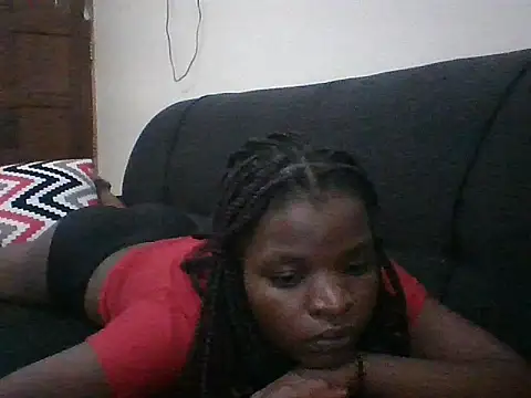 Snapshot of hotgal1112 chatting on October 12, 7:48 pm hotgal1112 online show from October 12, 7:48 pm