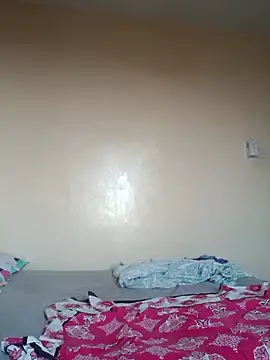 hotgal1112 online show from February 18, 3:59 am