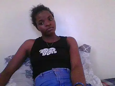 Snapshot of hotgal1112 chatting on September 21, 2:55 pm hotgal1112 online show from September 21, 2:55 pm