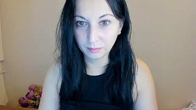 Snapshot of Wife4Cuck chatting on October 23, 12:26 pm Wife4Cuck online show from October 23, 12:26 pm