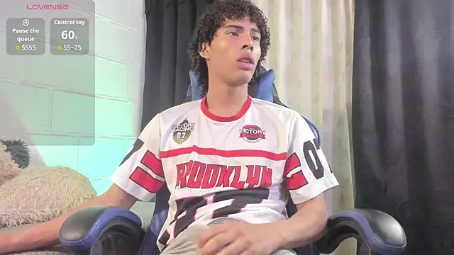 Snapshot of kleo_helenos chatting on November 5, 3:42 am kleo helenos online show from November 5, 3:42 am