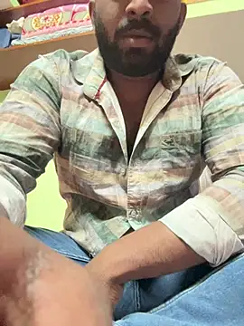 Snapshot of Handsomehunk_4U chatting on February 1, 1:20 pm Handsomehunk 4U online show from February 1, 1:20 pm