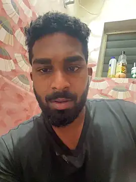 Snapshot of Handsomehunk_4U chatting on December 21, 5:18 pm Handsomehunk 4U online show from December 21, 5:18 pm