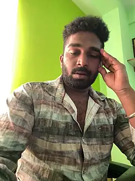 Snapshot of Handsomehunk_4U chatting on February 1, 6:54 am Handsomehunk 4U online show from February 1, 6:54 am