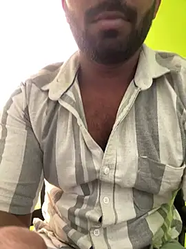 Snapshot of Handsomehunk_4U chatting on February 10, 6:42 am Handsomehunk 4U online show from February 10, 6:42 am