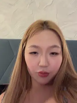 Aiko Yumi online show from March 18, 8:10 pm