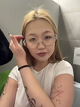 Aiko Yumi online show from March 14, 4:24 pm