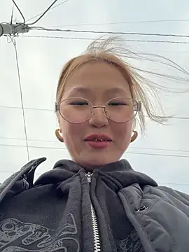 Aiko Yumi online show from April 23, 4:30 pm