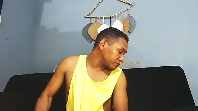 Grandeygruesa1 online show from January 13, 7:23 am