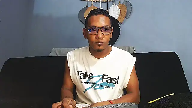 Grandeygruesa1 online show from January 10, 7:04 am