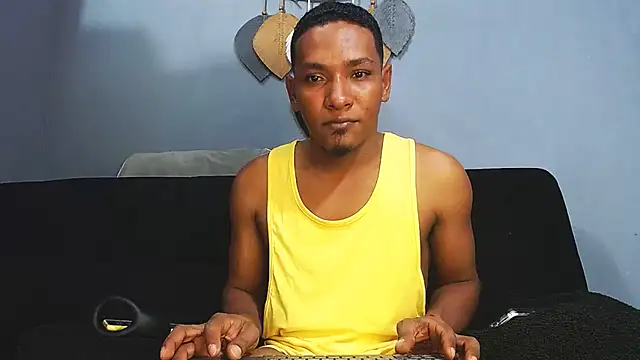 Grandeygruesa1 online show from December 4, 2:10 am