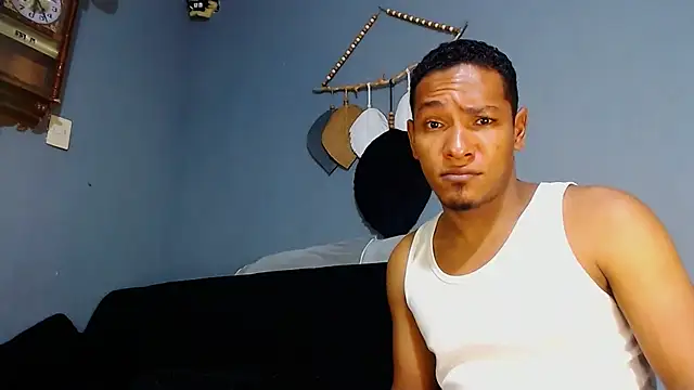 Grandeygruesa1 online show from March 13, 10:43 pm