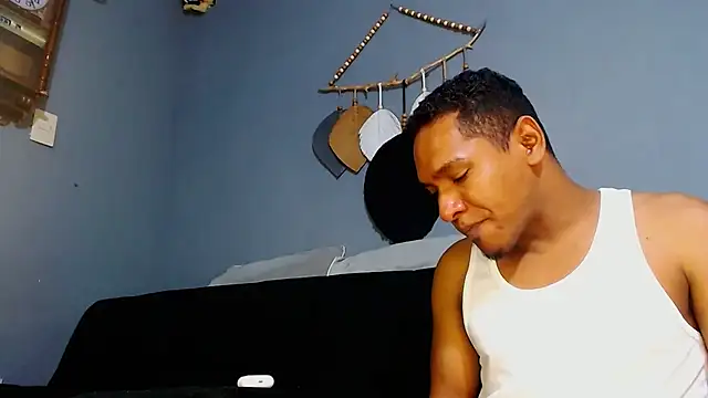 Grandeygruesa1 online show from March 7, 7:19 am