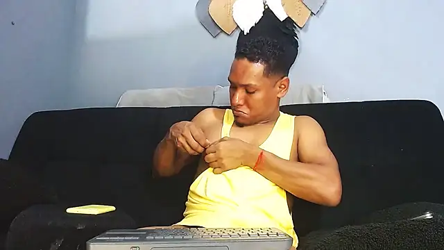 Grandeygruesa1 online show from December 5, 7:51 am