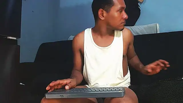 Grandeygruesa1 online show from April 12, 2:26 am