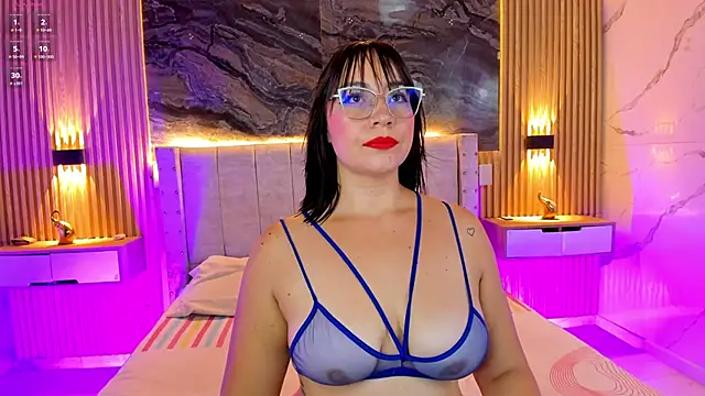 Snapshot of andreina26_ chatting on June 3, 8:57 pm andreina26 online show from June 3, 8:57 pm