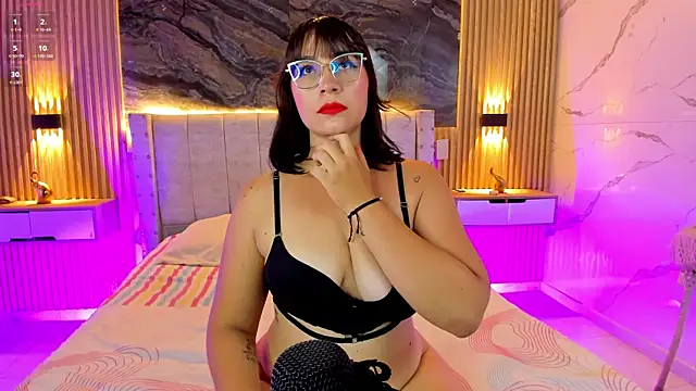 Snapshot of andreina26_ chatting on June 1, 9:36 pm andreina26 online show from June 1, 9:36 pm
