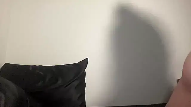 NatalieKneals online show from May 9, 4:49 am