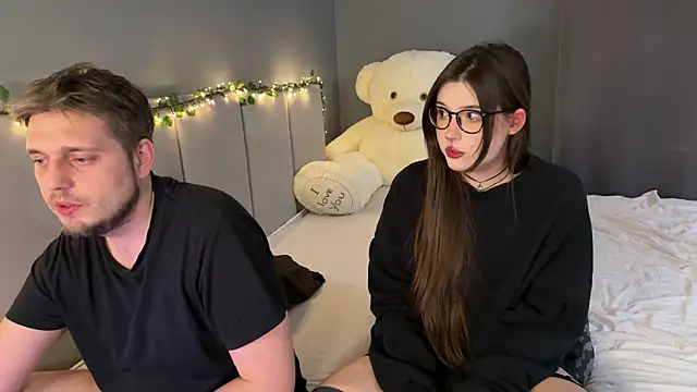 sasaykyra online show from May 4, 9:50 pm