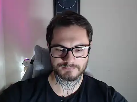 clark r online show from April 28, 12:09 am