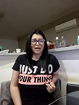 Milf Abigail online show from October 21, 2:11 am