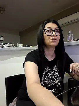 Snapshot of Milf_Abigail chatting on September 18, 12:57 am Milf Abigail online show from September 18, 12:57 am
