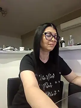 Snapshot of Milf_Abigail chatting on September 23, 1:34 am Milf Abigail online show from September 23, 1:34 am