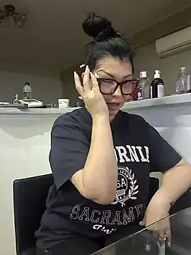 Snapshot of Milf_Abigail chatting on September 10, 12:53 am Milf Abigail online show from September 10, 12:53 am