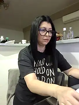 Milf Abigail online show from October 20, 1:29 am