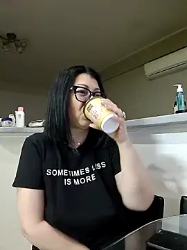 Milf Abigail online show from March 24, 3:17 am