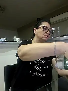 Milf Abigail online show from November 8, 12:36 am