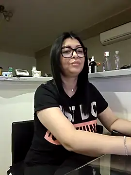 Milf Abigail online show from December 1, 3:07 am