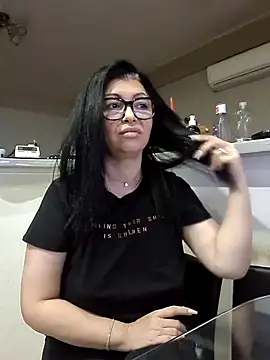 Milf Abigail online show from November 17, 11:31 pm