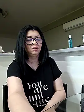 Milf Abigail online show from April 24, 2:24 am