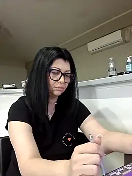 Milf Abigail online show from February 14, 3:40 am