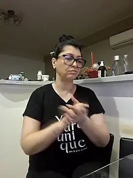 Milf Abigail online show from November 3, 12:27 am