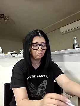 Milf Abigail online show from February 9, 3:15 am