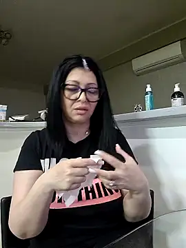 Milf Abigail online show from March 18, 11:48 pm