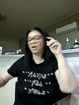 Milf Abigail online show from April 5, 11:55 pm