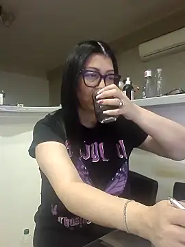 Milf Abigail online show from December 23, 12:00 am