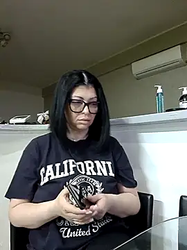 Milf Abigail online show from April 1, 2:02 am