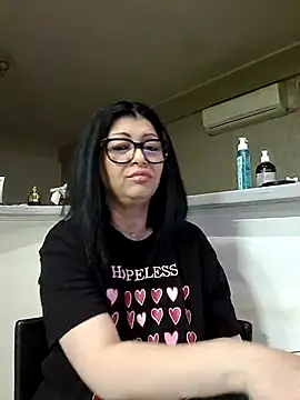 Milf Abigail online show from April 11, 1:35 am