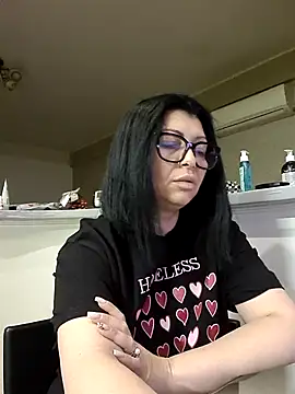 Milf Abigail online show from April 9, 1:29 am