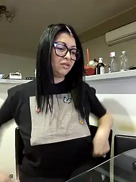 Milf Abigail online show from November 17, 12:36 am