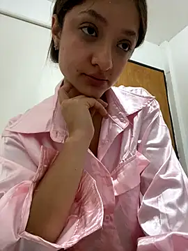 Snapshot of Alicia_ALICIA chatting on December 14, 1:23 am Alicia ALICIA online show from December 14, 1:23 am