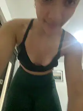 Alicia ALICIA online show from March 3, 8:32 pm