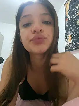Snapshot of Alicia_ALICIA chatting on July 5, 6:20 am Alicia ALICIA online show from July 5, 6:20 am