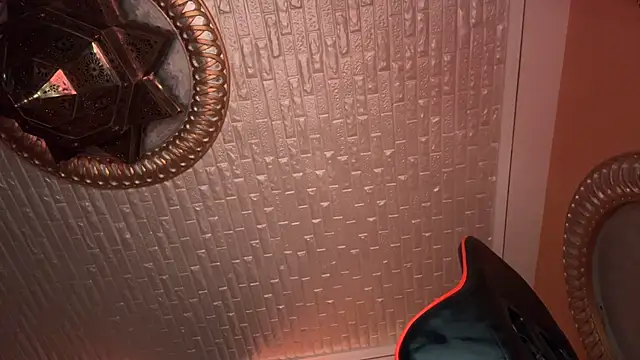 Snapshot of ORLA86 chatting on March 9, 7:37 pm ORLA86 online show from March 9, 7:37 pm